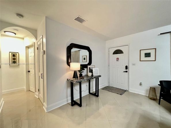 12445 SW 42 St, Miami FL 33175