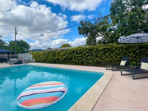 12445 SW 42 St, Miami FL 33175