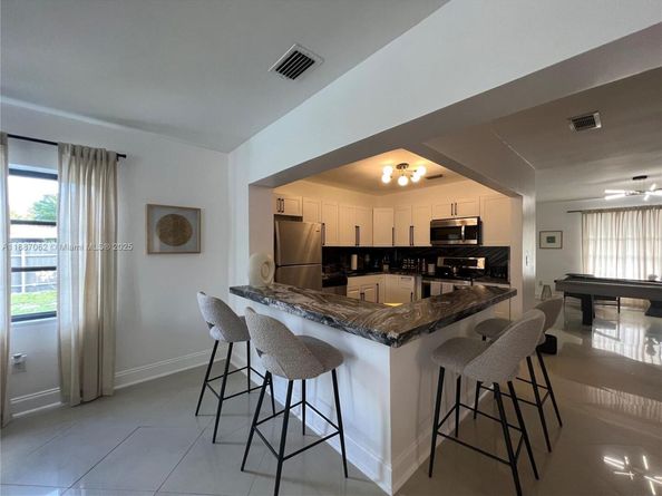 12445 SW 42 St, Miami FL 33175