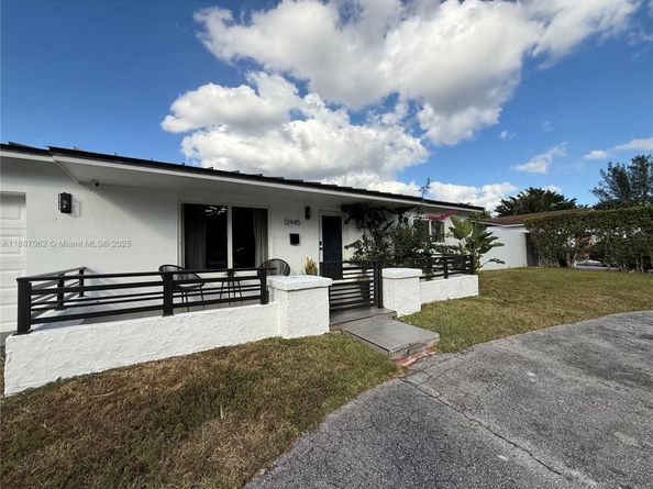 12445 SW 42 St, Miami FL 33175