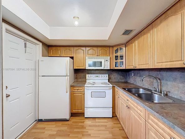 6730 Arbor Dr 110, Miramar FL 33023