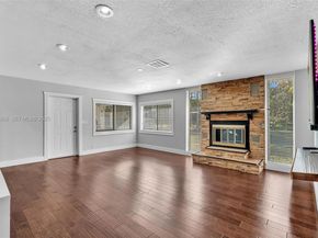 15120 Roberts Way, Loxahatchee FL 33470