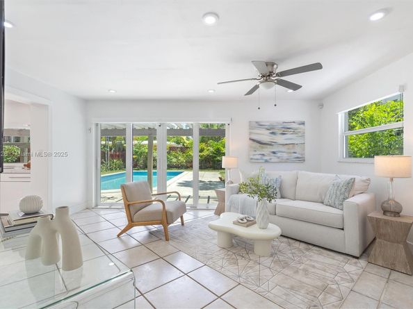 1100 NE 17th Ter, Fort Lauderdale FL 33304