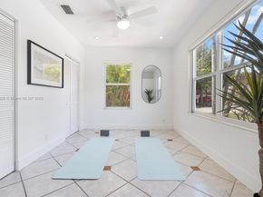 1100 NE 17th Ter, Fort Lauderdale FL 33304