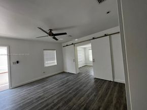 830 W 40th St, Miami Beach FL 33140