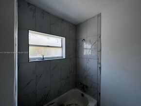 830 W 40th St, Miami Beach FL 33140