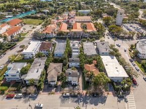 830 W 40th St, Miami Beach FL 33140