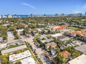 830 W 40th St, Miami Beach FL 33140