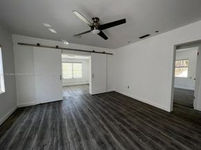 830 W 40th St, Miami Beach FL 33140