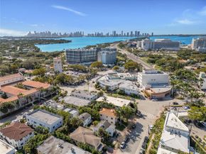 830 W 40th St, Miami Beach FL 33140