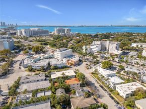 830 W 40th St, Miami Beach FL 33140