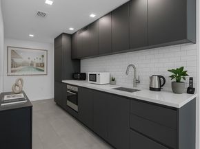 227 NE 2nd St 2611, Miami FL 33132