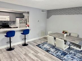 284 NW 69th Ave 279, Plantation FL 33317