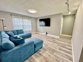 284 NW 69th Ave 279, Plantation FL 33317