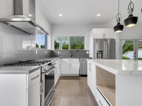 2247 NW 2nd St, Miami FL 33125