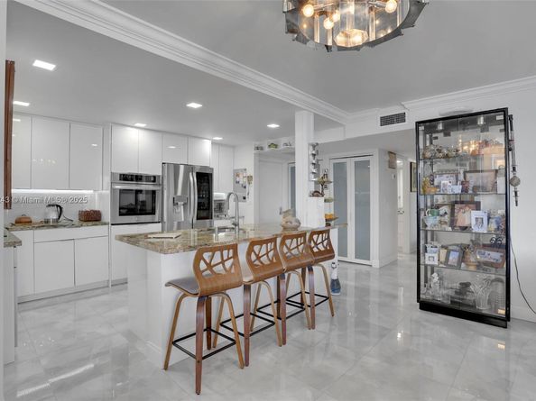 1149 Hillsboro Mile 1011, Hillsboro Beach FL 33062