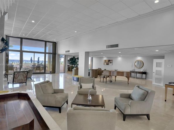 1149 Hillsboro Mile 1011, Hillsboro Beach FL 33062