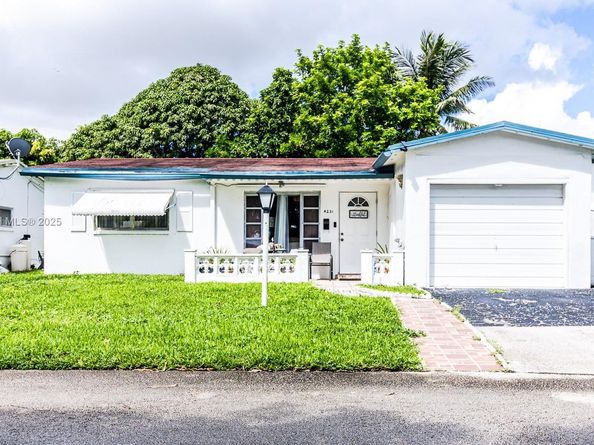 4231 NW 49th Ave, Lauderdale Lakes FL 33319