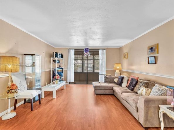 2841 Somerset Dr 105, Lauderdale Lakes FL 33311