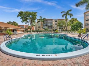 2841 Somerset Dr 105, Lauderdale Lakes FL 33311