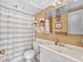 2841 Somerset Dr 105, Lauderdale Lakes FL 33311