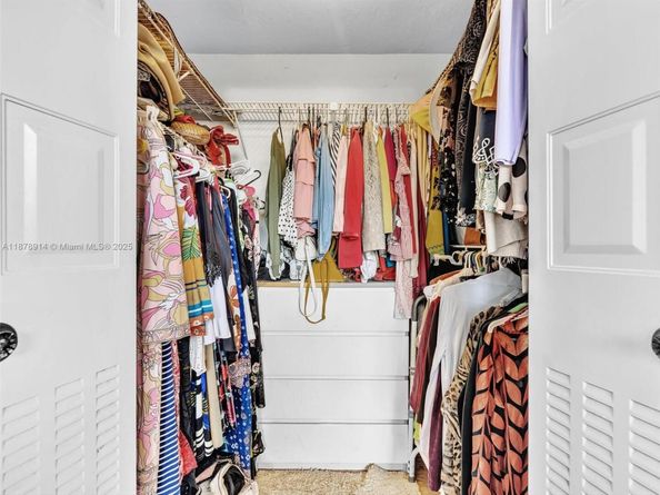 2841 Somerset Dr 105, Lauderdale Lakes FL 33311