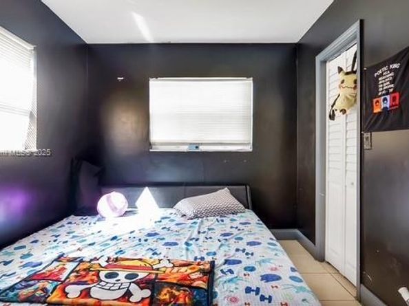 1041 NW 24th Ter, Fort Lauderdale FL 33311