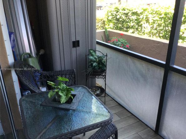 8220 SW 24th St 4106, North Lauderdale FL 33068