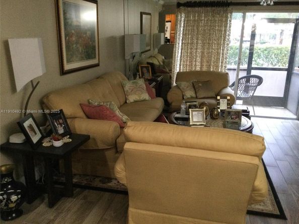 8220 SW 24th St 4106, North Lauderdale FL 33068