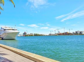 335 S Biscayne Blvd 2905, Miami FL 33131
