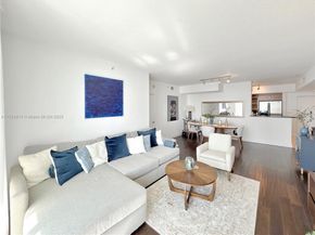 335 S Biscayne Blvd 2905, Miami FL 33131