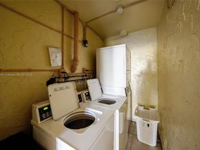 17911 NW 68th Ave P208, Hialeah FL 33015