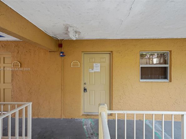 17911 NW 68th Ave P208, Hialeah FL 33015