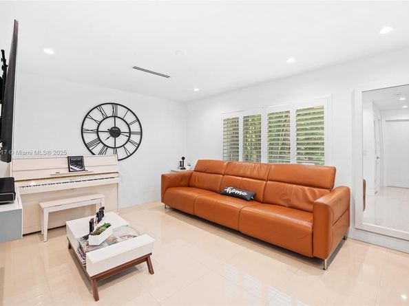 2511 Tequesta Ln, Coconut Grove FL 33133