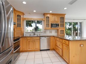 15576 SW 103rd St, Miami FL 33196