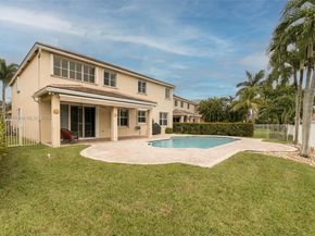 3844 W Falcon Ridge Cir, Weston FL 33331