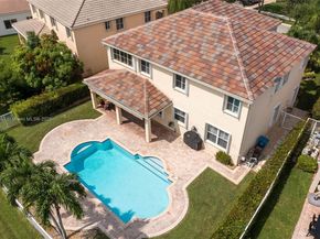 3844 W Falcon Ridge Cir, Weston FL 33331