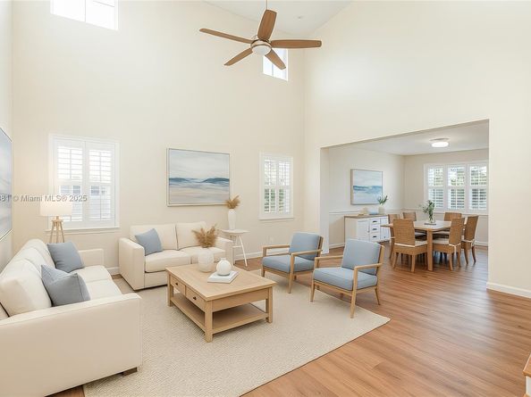 3844 W Falcon Ridge Cir, Weston FL 33331