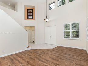 3844 W Falcon Ridge Cir, Weston FL 33331