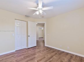 3844 W Falcon Ridge Cir, Weston FL 33331