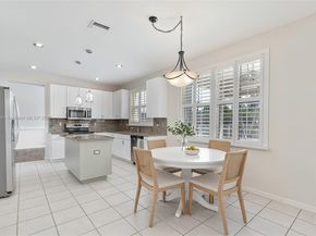 3844 W Falcon Ridge Cir, Weston FL 33331