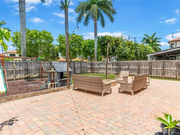 724 SE 37th Ave, Homestead FL 33033