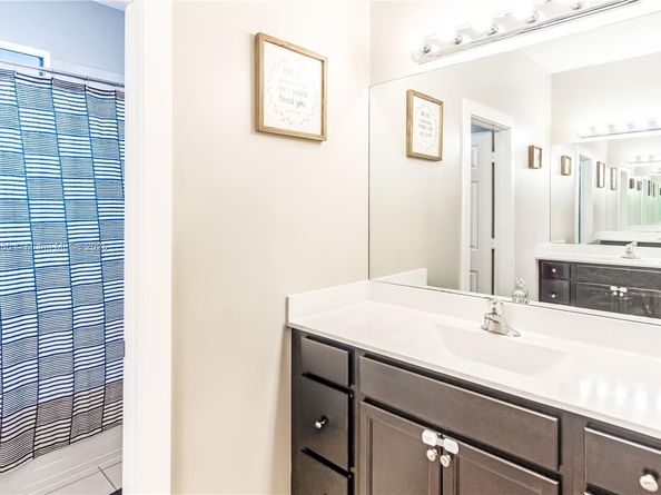 724 SE 37th Ave, Homestead FL 33033