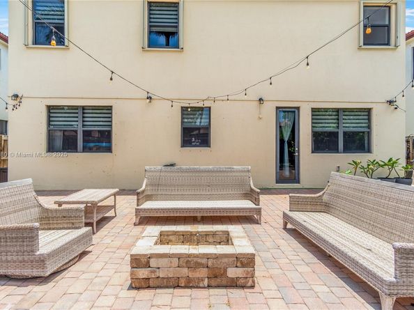 724 SE 37th Ave, Homestead FL 33033