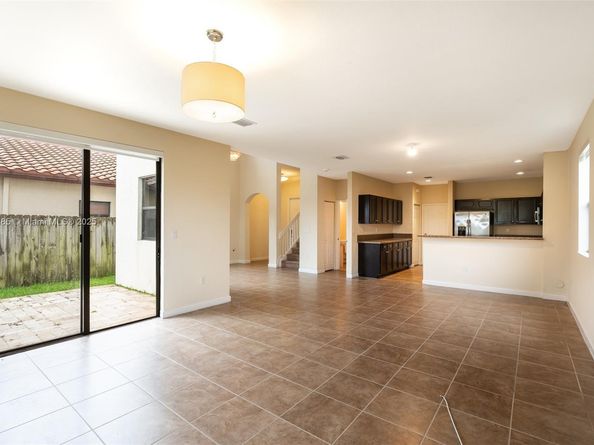 423 SE 33rd Ter, Homestead FL 33033