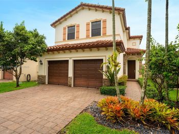423 SE 33rd Ter
