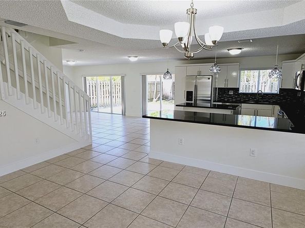 14152 SW 154th Ct, Miami FL 33196