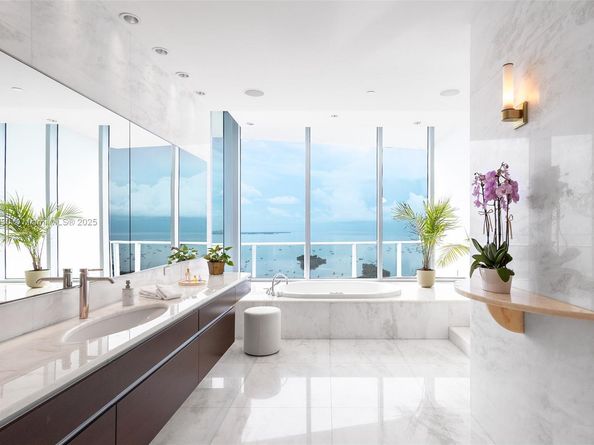 2627 S Bayshore Dr 3101, Miami FL 33133