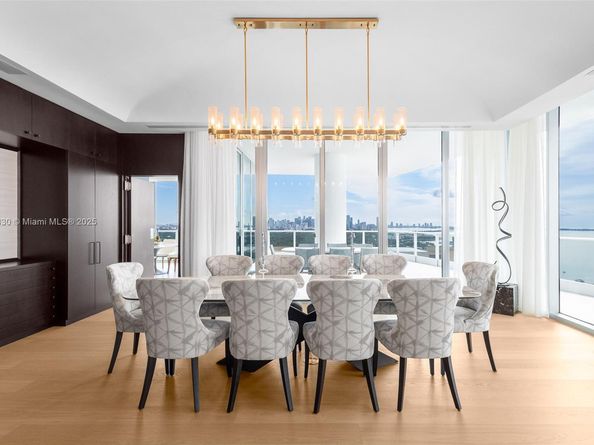 2627 S Bayshore Dr 3101, Miami FL 33133