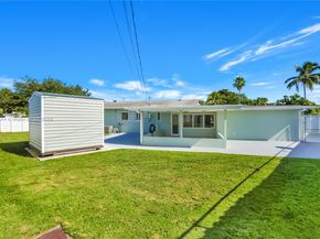 9851 Jamaica Dr, Cutler Bay FL 33189